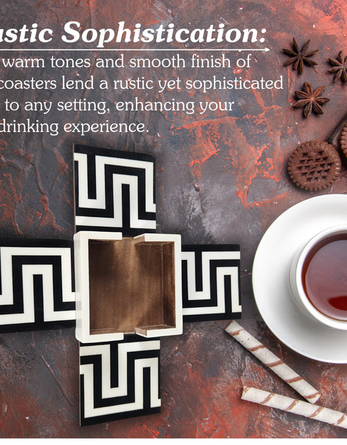 Load image into Gallery viewer, Maze Design Coaster Set